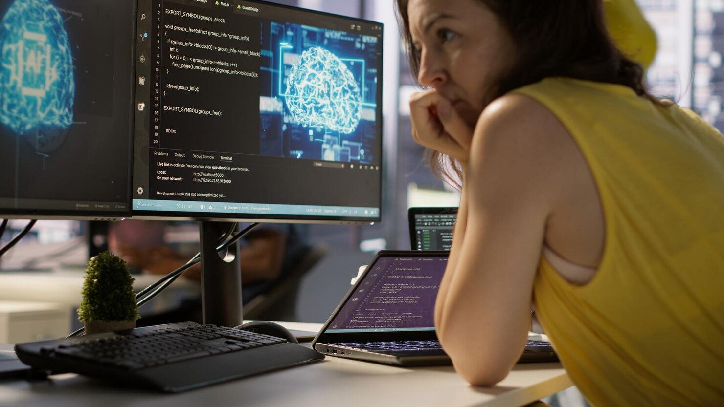 empleado contratado competidor espiar informacion mineria servidores compania 482257 124619